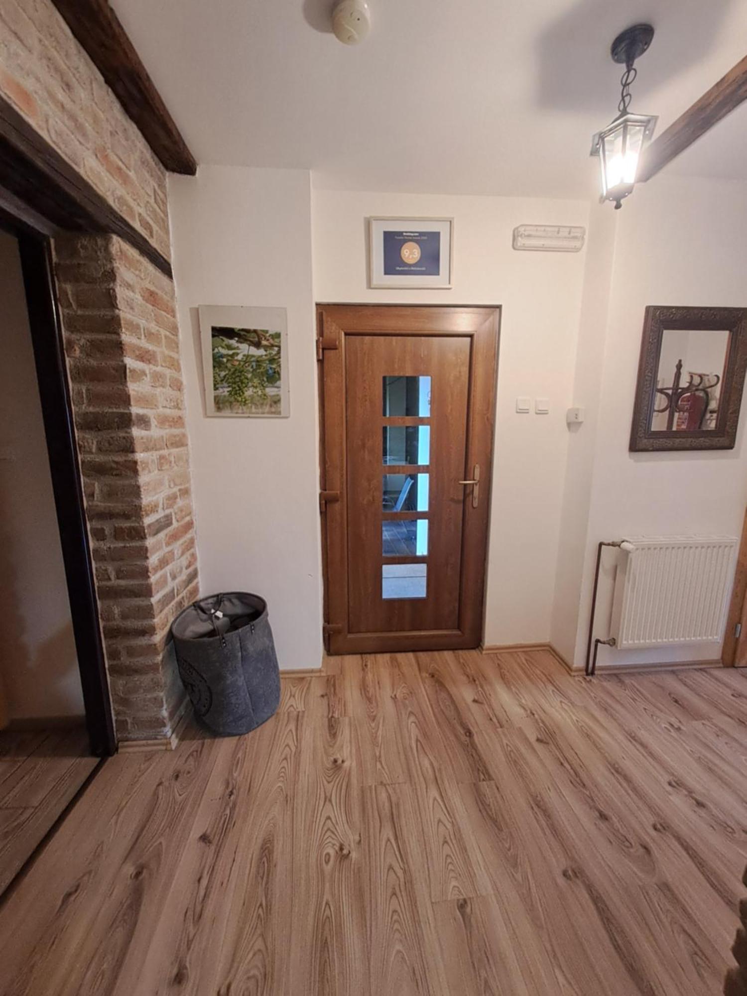 Ubytování u Malinkovičů Břeclav Esterno foto