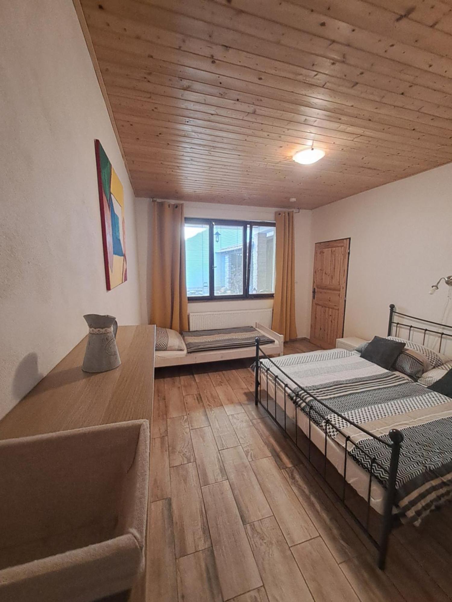 Ubytování u Malinkovičů Břeclav Esterno foto